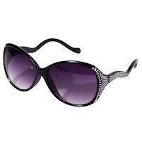 Elegant og feminin model med sm� similisten p� siderne.