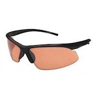 Sporty model med h�jkontrastlinser. Str. medium.