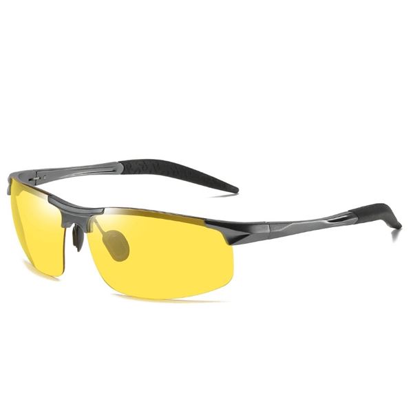 NYHED! Natkørebrille og Solbrille i én brille. Glas bliver i solen ( Fotokromiske glas) Dynamic