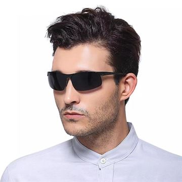 ANBEFALES! Herre-solbrille i Aluminium + TAC polariserede linser "Fatal"